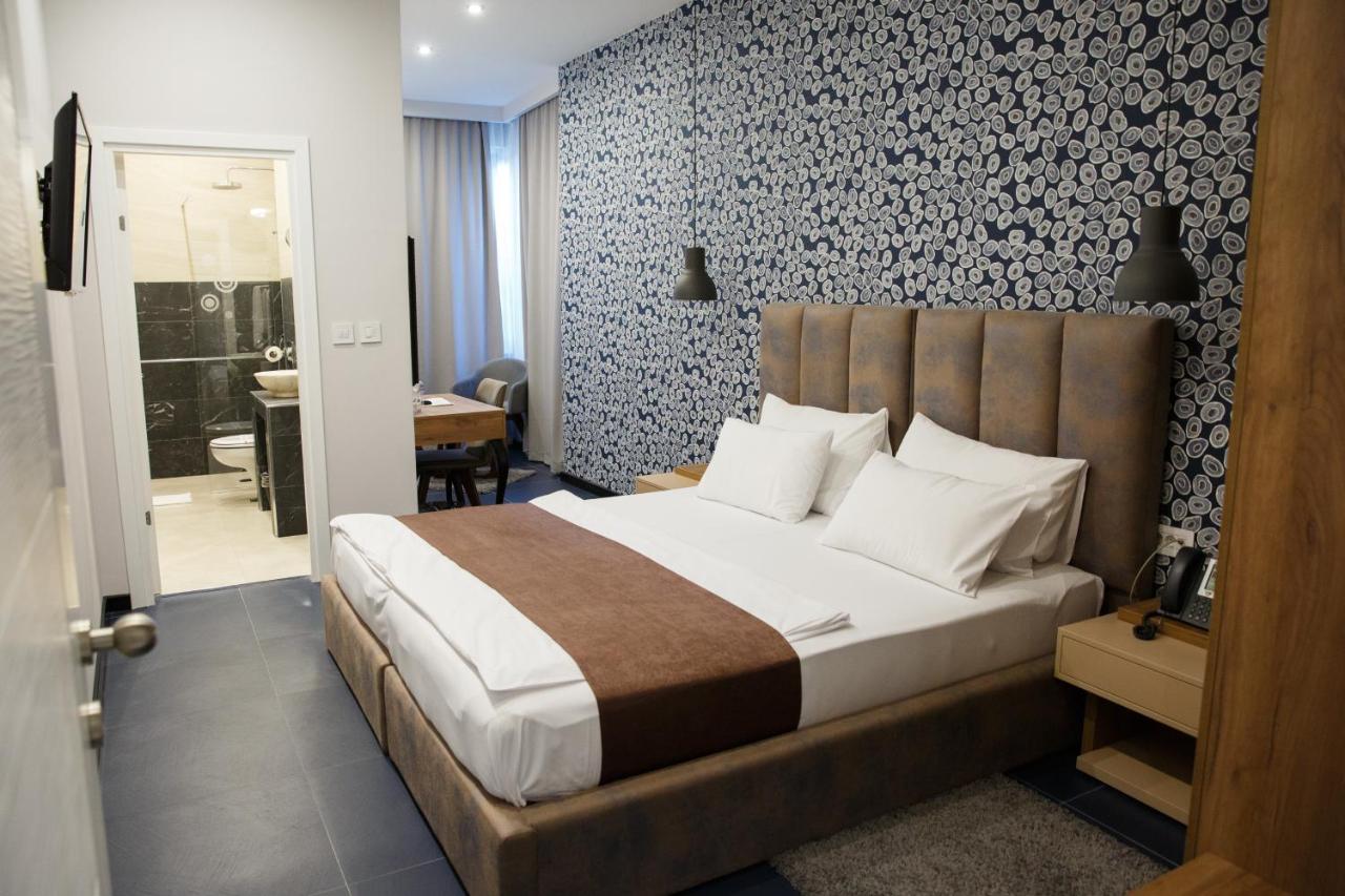 Hotel Crystal Light Ni Exterior foto